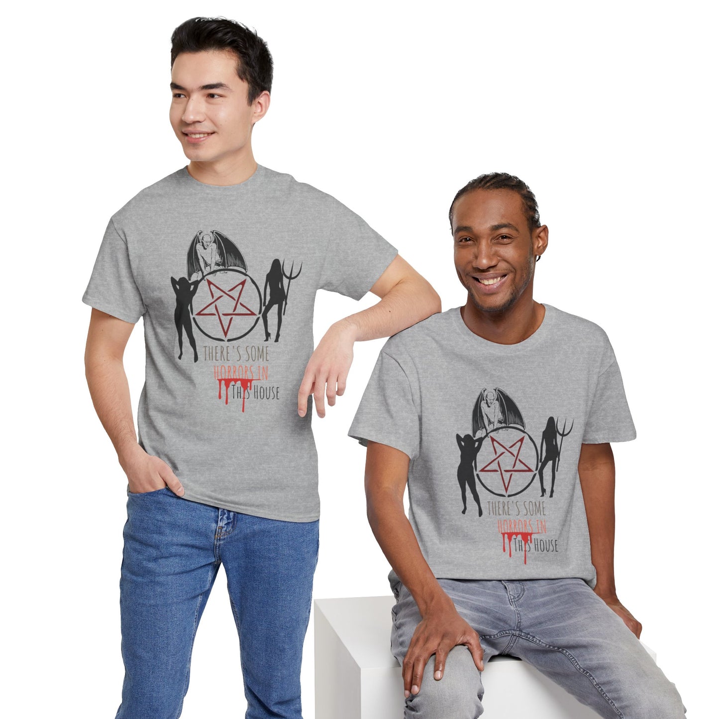 Es gibt Horrors in diesem Haus Halloween Shirt, Unisex, Satire, Gothic, Gruselige Jahreszeit T-Shirt