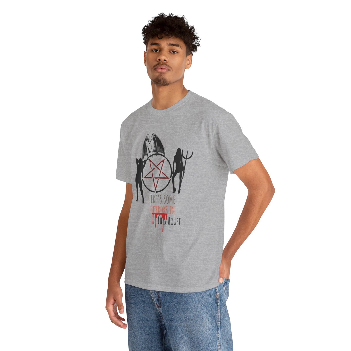 Es gibt Horrors in diesem Haus Halloween Shirt, Unisex, Satire, Gothic, Gruselige Jahreszeit T-Shirt